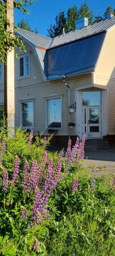Tyylikaes Kaksio Ihanassa Puutalossa